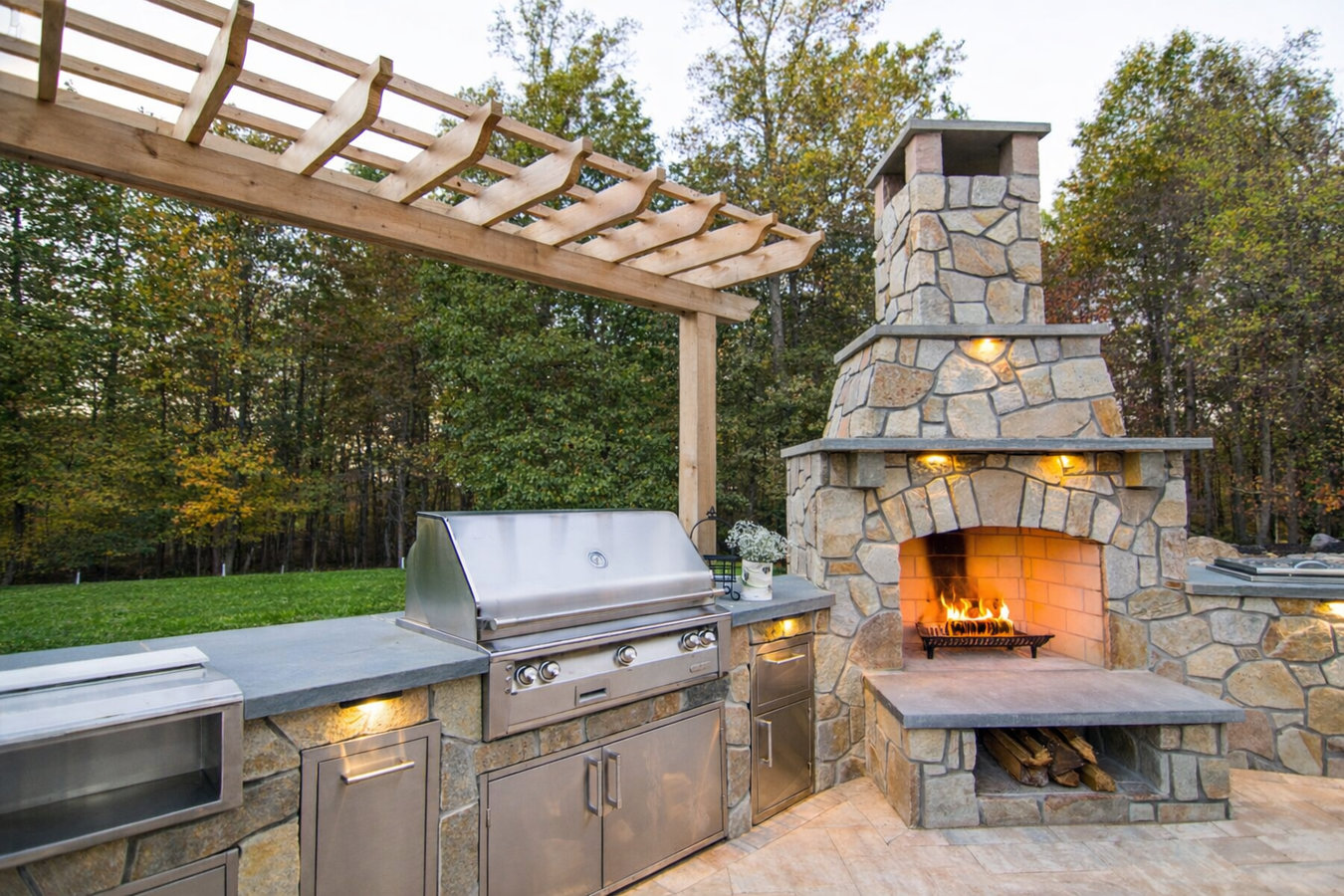 Outdoor kitchen masonry